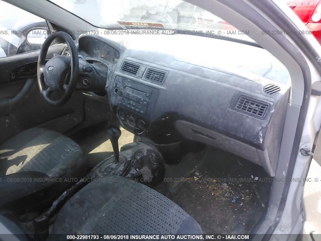 1FAFP34N77W284477 - 2007 FORD FOCUS ZX4/S/SE/SES 白色 照片 5