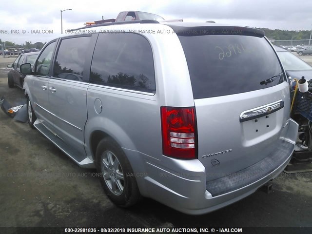 2A4RR5D14AR198001 - 2010 CHRYSLER TOWN & COUNTRY TOURING WHITE photo 3