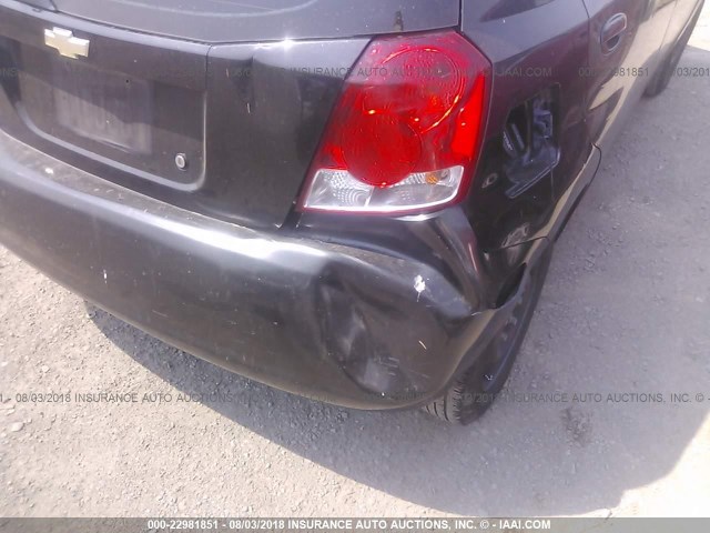 KL1TD66687B763793 - 2007 CHEVROLET AVEO LS BLACK photo 6