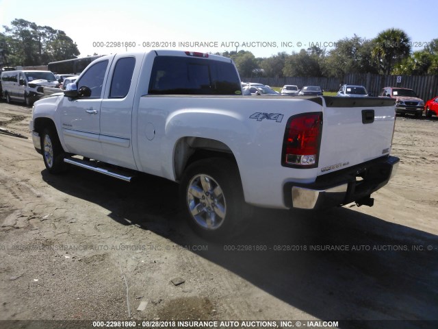 1GTR2VE71DZ325231 - 2013 GMC SIERRA K1500 SLE WHITE photo 3