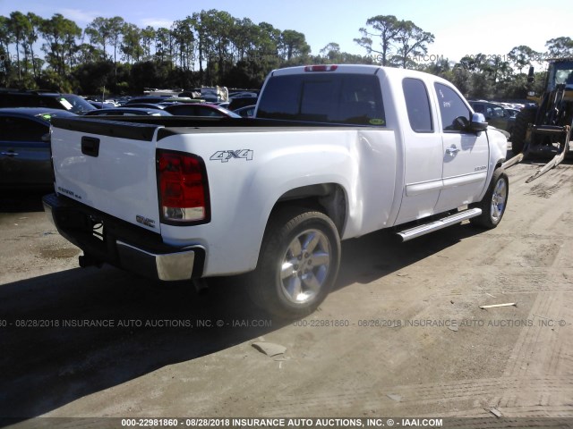 1GTR2VE71DZ325231 - 2013 GMC SIERRA K1500 SLE WHITE photo 4