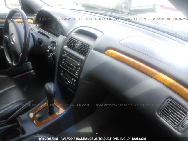 2T1CF28P22C586458 - 2002 TOYOTA CAMRY SOLARA SE/SLE შავი ფოტო 5