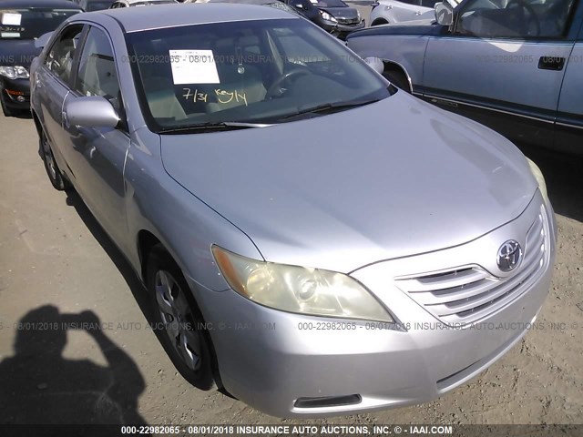4T1BK46K97U531702 - 2007 TOYOTA CAMRY NEW GENERAT LE/XLE/SE SILVER photo 1