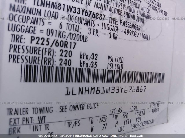 1LNHM81W33Y676887 - 2003 LINCOLN TOWN CAR EXECUTIVE WHITE photo 9