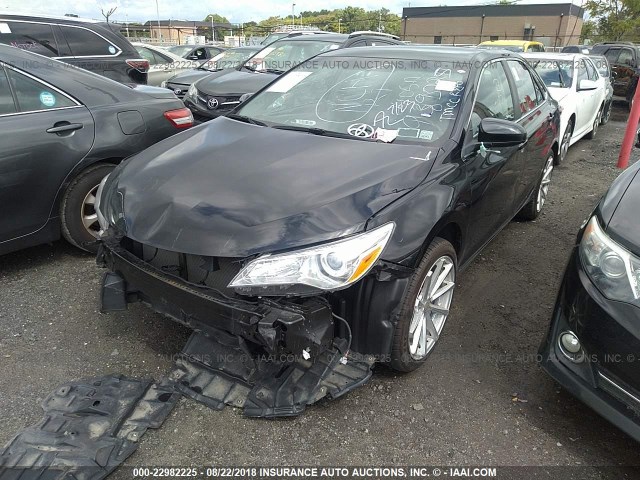 4T1BF1FK4FU939025 - 2015 TOYOTA CAMRY LE/XLE/SE/XSE BLACK photo 2