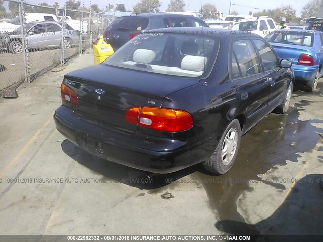 1Y1SK5487XZ415320 - 1999 CHEVROLET GEO PRIZM LSI BLACK photo 4