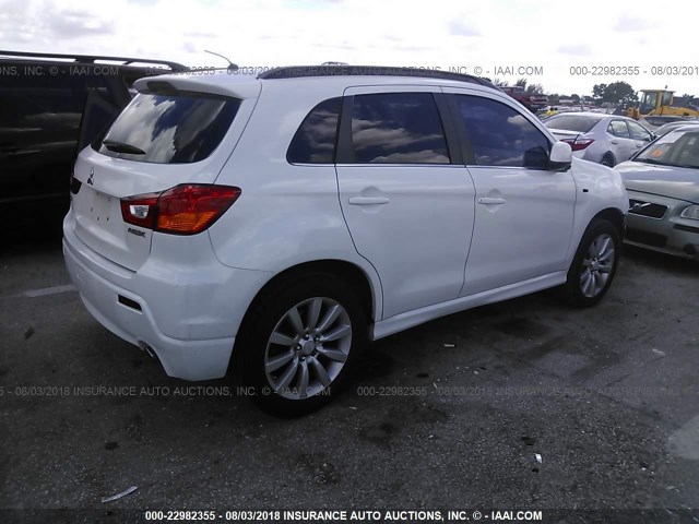 JA4AP4AU0BZ014904 - 2011 MITSUBISHI OUTLANDER SPORT SE WHITE photo 4