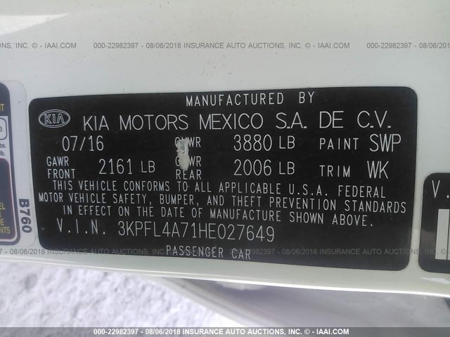 3KPFL4A71HE027649 - 2017 KIA FORTE LX/S WHITE photo 9