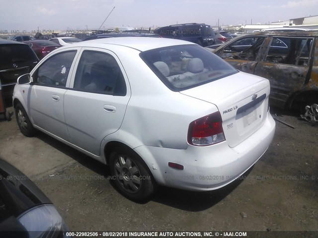 KL1TJ52604B258237 - 2004 CHEVROLET AVEO LS WHITE photo 3