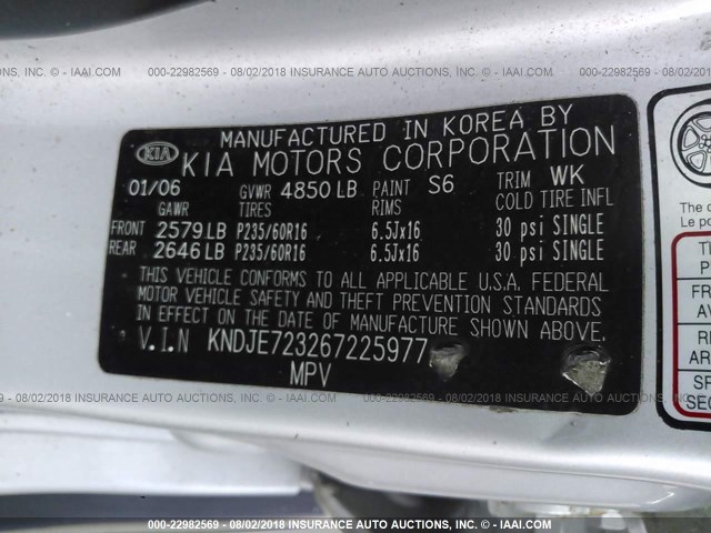 KNDJE723267225977 - 2006 KIA NEW SPORTAGE  SILVER photo 9