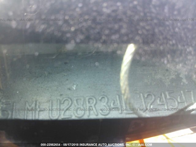 5LMFU28R34LJ24547 - 2004 LINCOLN NAVIGATOR Beyaz fotoğraf 9