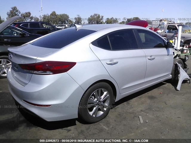 KMHD84LF7JU500017 - 2018 HYUNDAI ELANTRA SEL/VALUE/LIMITED SILVER photo 4