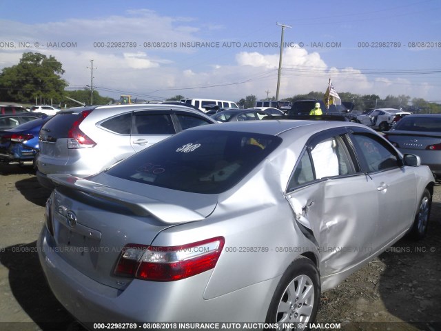 4T1BE46K79U340466 - 2009 TOYOTA CAMRY SE/LE/XLE SILVER photo 4