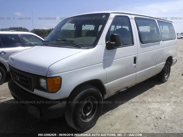 1FMRE11253HB11370 - 2003 FORD ECONOLINE E150 WAGON WHITE photo 2