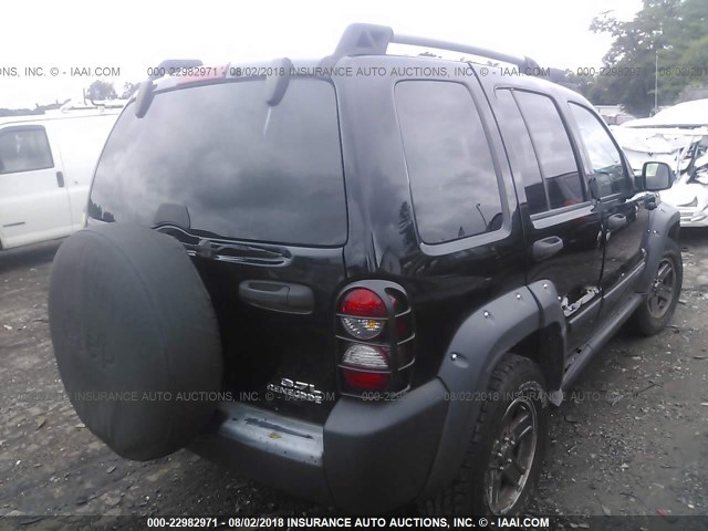 1J4GL38K86W119766 - 2006 JEEP LIBERTY RENEGADE BLACK photo 4