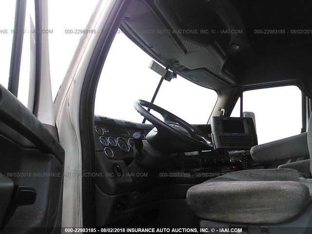 1FUJGLDR6CSBF6652 - 2012 FREIGHTLINER CASCADIA 125  Unknown photo 5