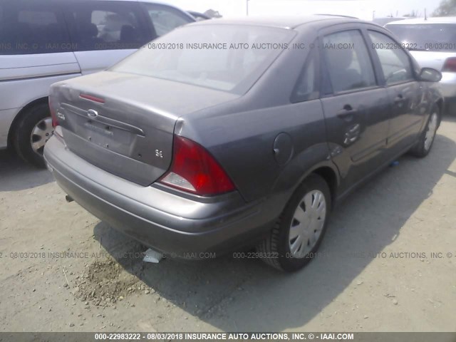 1FAHP34324W188310 - 2004 FORD FOCUS SE COMFORT/SE SPORT GRAY photo 4