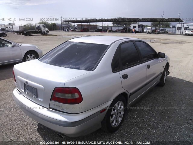 YV1VS2551YF442742 - 2000 VOLVO S40 SILVER photo 4