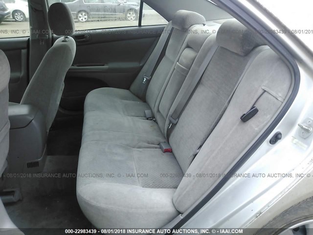 4T1BE32K32U613019 - 2002 TOYOTA CAMRY LE/XLE/SE Gümüş foto 8