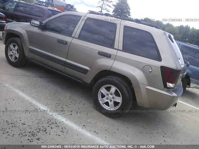 1J8GR48K75C638956 - 2005 JEEP GRAND CHEROKEE LAREDO/COLUMBIA/FREEDOM 金色 照片 3