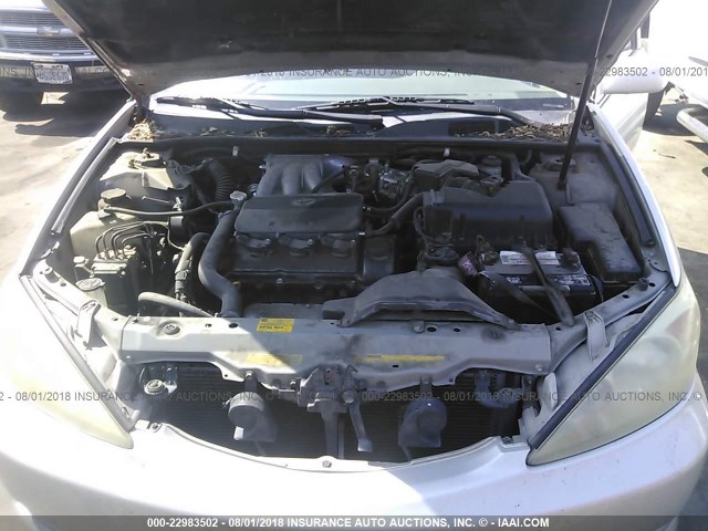 4T1BF30K62U537618 - 2002 TOYOTA CAMRY LE/XLE/SE 银色 照片 10