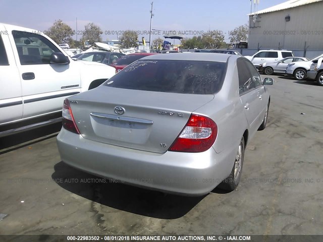 4T1BF30K62U537618 - 2002 TOYOTA CAMRY LE/XLE/SE 银色 照片 4