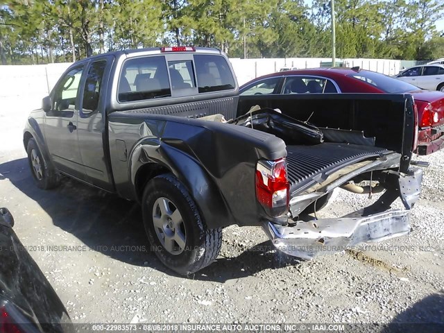 1N6AD06U48C421522 - 2008 NISSAN FRONTIER KING CAB LE/SE/OFF ROAD GRAY photo 3