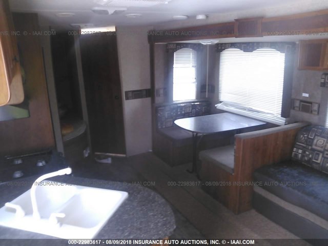 5SFEB3028DE248652 - 2013 HEARTLAND TRAIL RUNN  თეთრი ფოტო 8