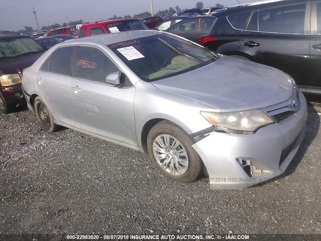 4T1BF1FK7DU656406 - 2013 TOYOTA CAMRY L/SE/LE/XLE ვერცხლისფერი ფოტო 1