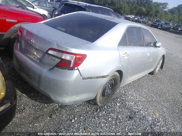 4T1BF1FK7DU656406 - 2013 TOYOTA CAMRY L/SE/LE/XLE ვერცხლისფერი ფოტო 4