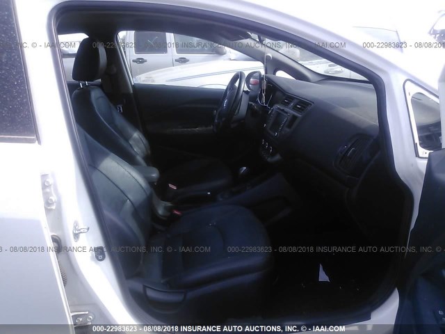 KNADN4A38D6274498 - 2013 KIA RIO EX/SX WHITE photo 5