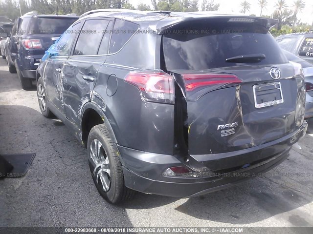 2T3ZFREVXJW477420 - 2018 TOYOTA RAV4 LE GRAY photo 3