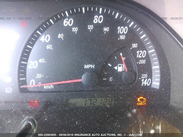 JTDBE32K320111073 - 2002 TOYOTA CAMRY LE/XLE/SE Gümüş foto 7