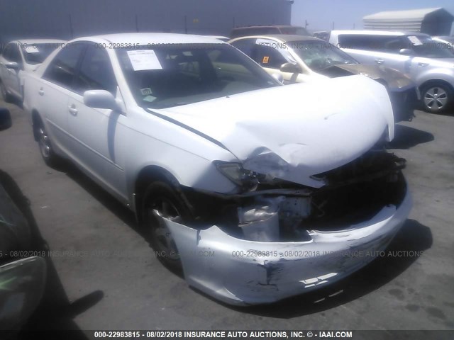 4T1BE32K63U120730 - 2003 TOYOTA CAMRY LE/XLE/SE 白色 照片 1