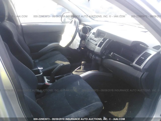JA4MS31X17Z002056 - 2007 MITSUBISHI OUTLANDER ES/LS 银色 照片 5