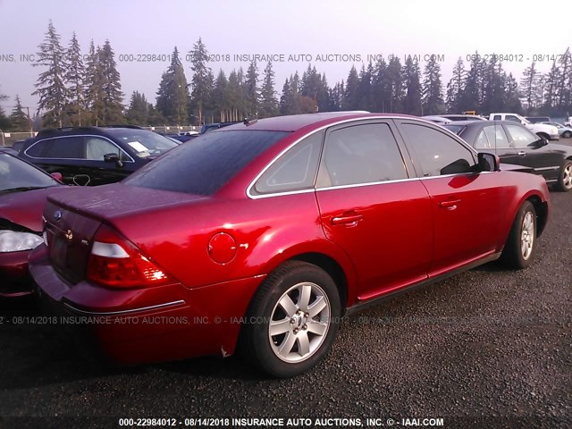 1FAFP24137G105157 - 2007 FORD FIVE HUNDRED SEL RED photo 4