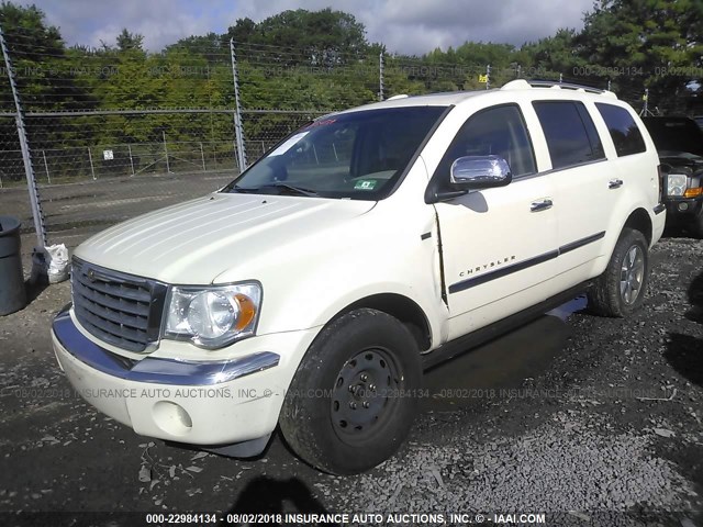 1A8HW58208F142743 - 2008 CHRYSLER ASPEN LIMITED WHITE photo 2