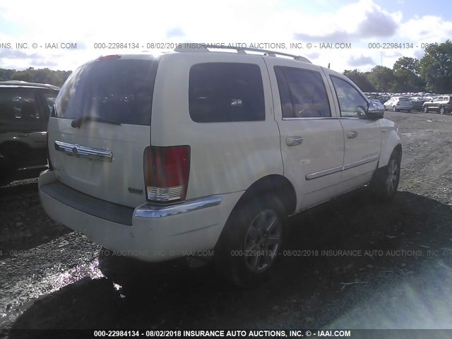 1A8HW58208F142743 - 2008 CHRYSLER ASPEN LIMITED WHITE photo 4