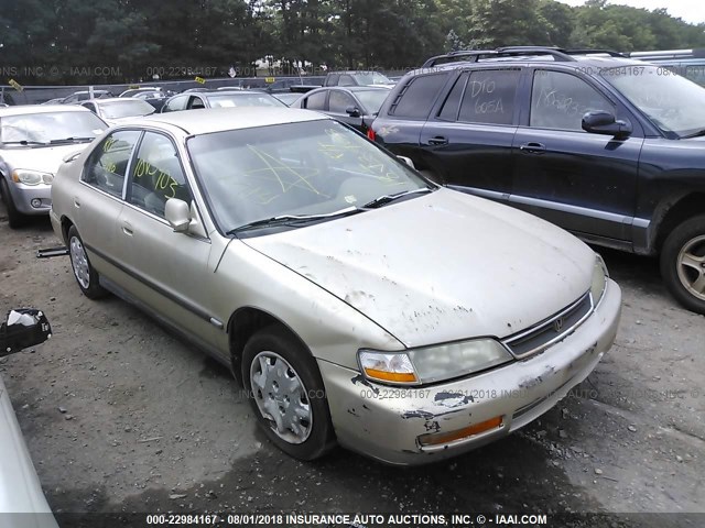 1HGCD5636TA136357 - 1996 HONDA ACCORD LX/EX TAN photo 1