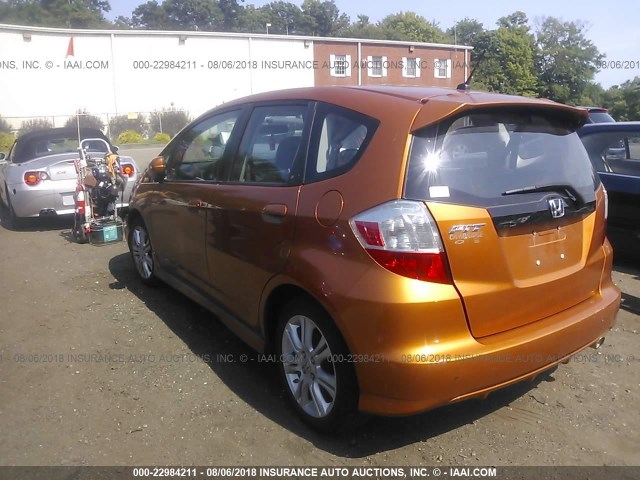 JHMGE8H44AS000898 - 2010 HONDA FIT SPORT ORANGE photo 3