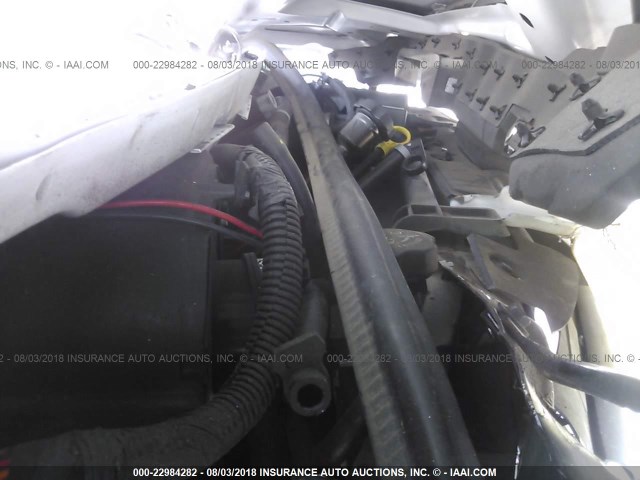 1GAZGNFG0G1195339 - 2016 CHEVROLET EXPRESS G3500 LS WHITE photo 10