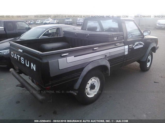 HY720265507 - 1980 DATSUN PICK UP 4X4  BLACK photo 4