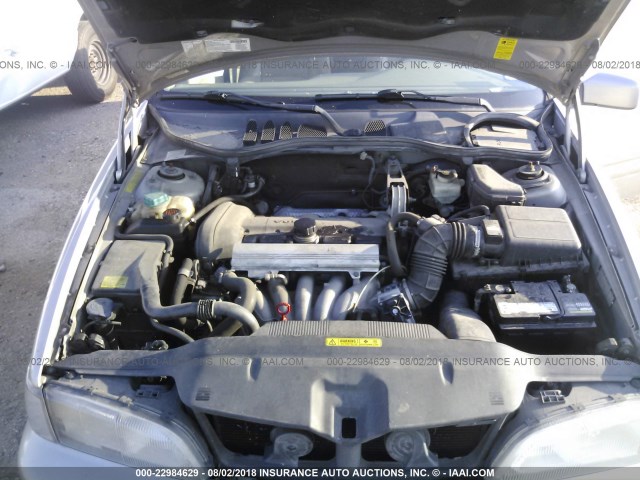 YV1LS55A0X2602962 - 1999 VOLVO S70 GRAY photo 10