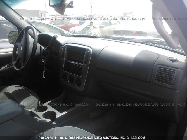 1FMZU63K83ZA31830 - 2003 FORD EXPLORER XLT/XLT SPORT/NBX ვერცხლისფერი ფოტო 5