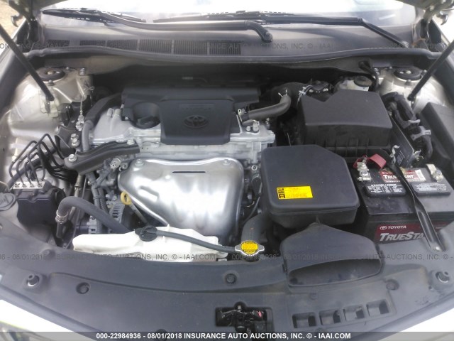 4T4BF1FK0ER428156 - 2014 TOYOTA CAMRY L/SE/LE/XLE ოქროსფერი ფოტო 10