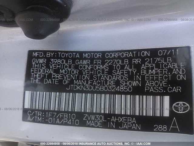 JTDKN3DU5B0324850 - 2011 TOYOTA PRIUS SILVER photo 9