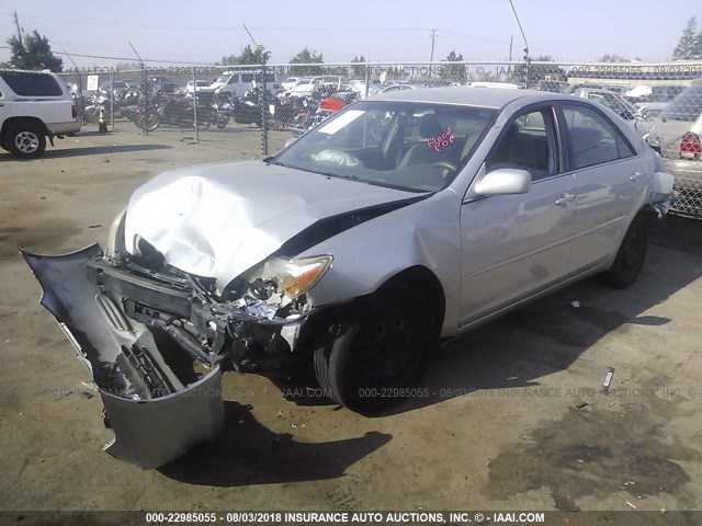 4T1BE32K63U755169 - 2003 TOYOTA CAMRY LE/XLE/SE Gümüş foto 2