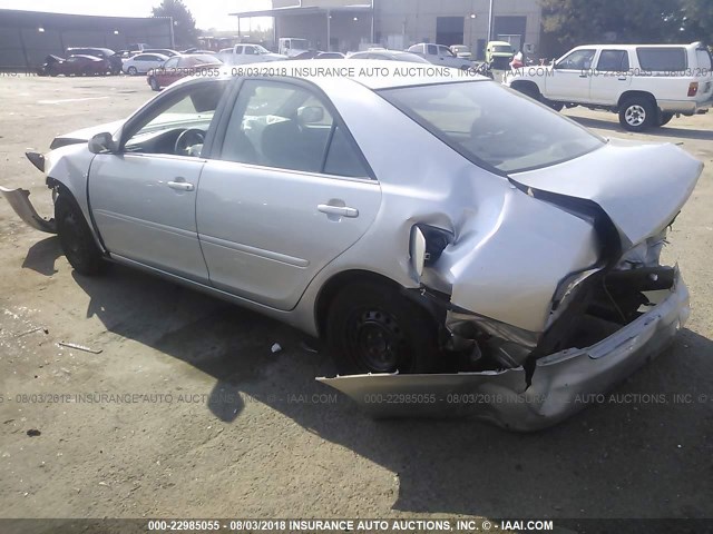 4T1BE32K63U755169 - 2003 TOYOTA CAMRY LE/XLE/SE Gümüş foto 3