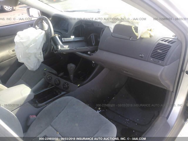 4T1BE32K63U755169 - 2003 TOYOTA CAMRY LE/XLE/SE Gümüş foto 5