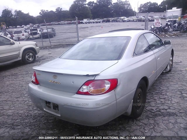 2T1CF22P02C599590 - 2002 TOYOTA CAMRY SOLARA SE/SLE Gümüş foto 4